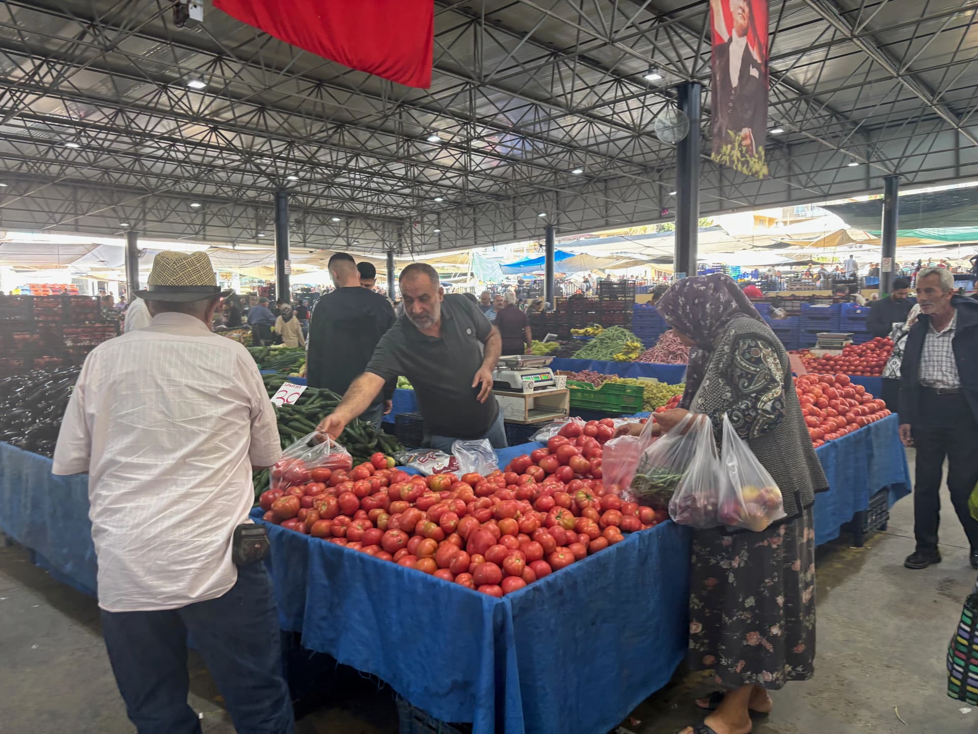 More fresh produce in Milas Market