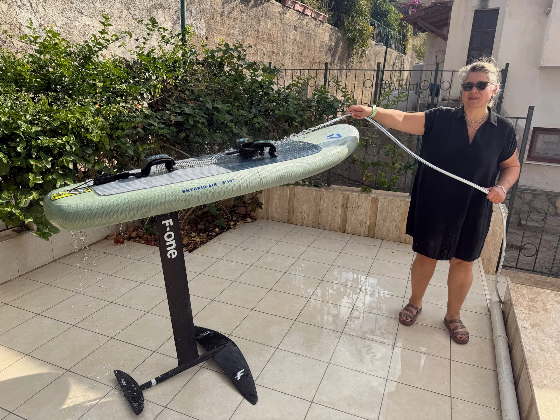 Skybrid was in the water over 8 hours - no deflation, no issues