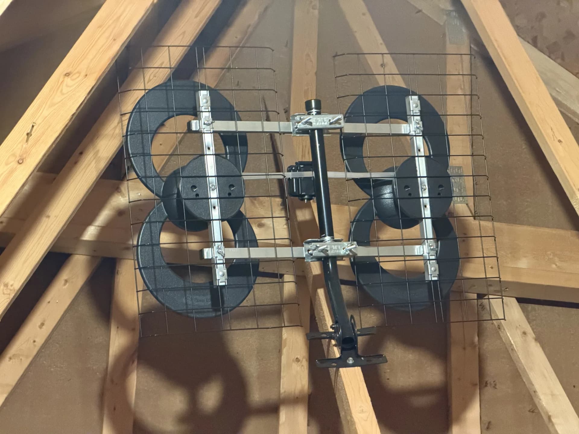 Aug 11, 17:26 Attic Antenna - seems to be functioning