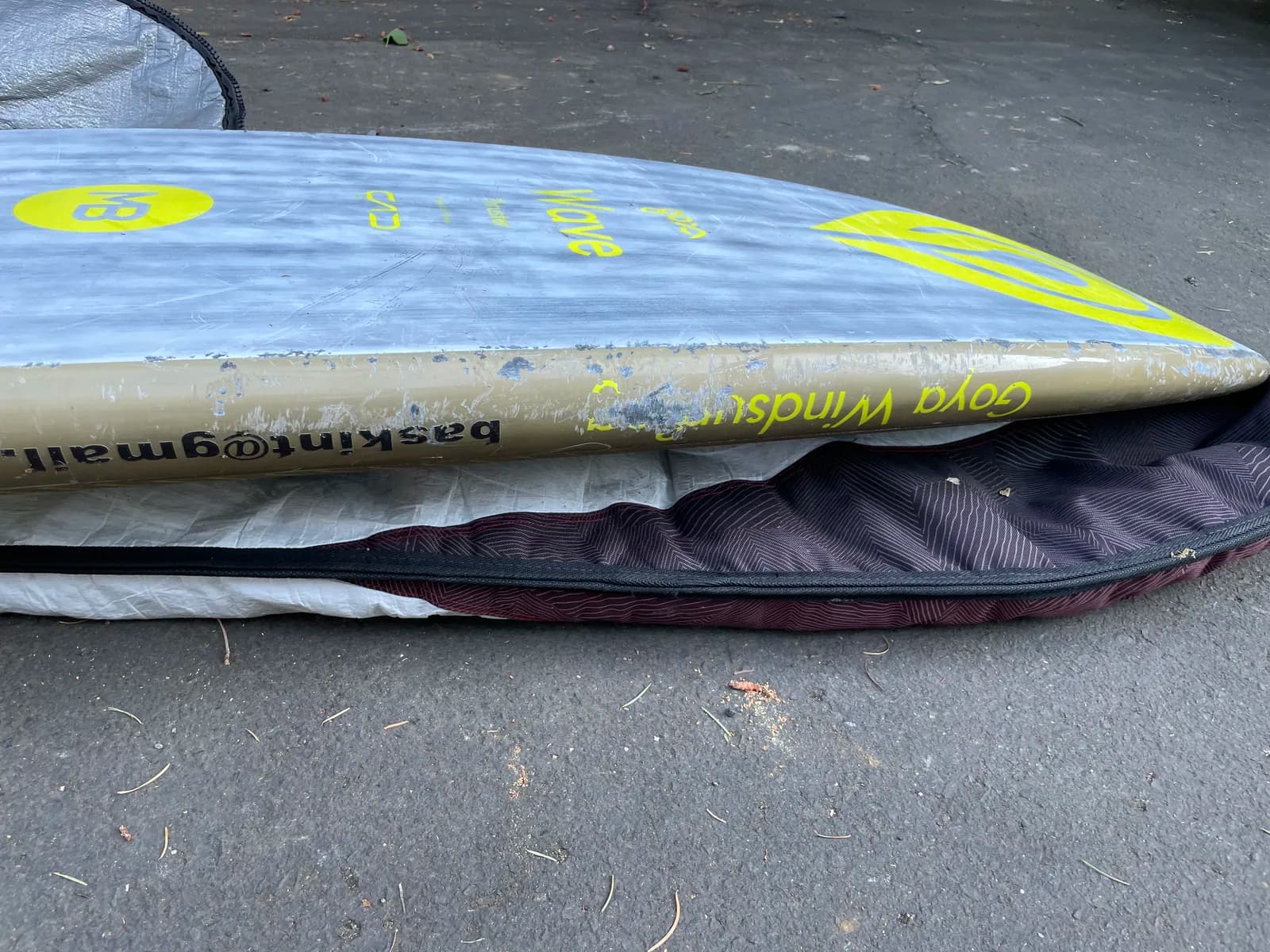 Quite a bit of scratches on the side