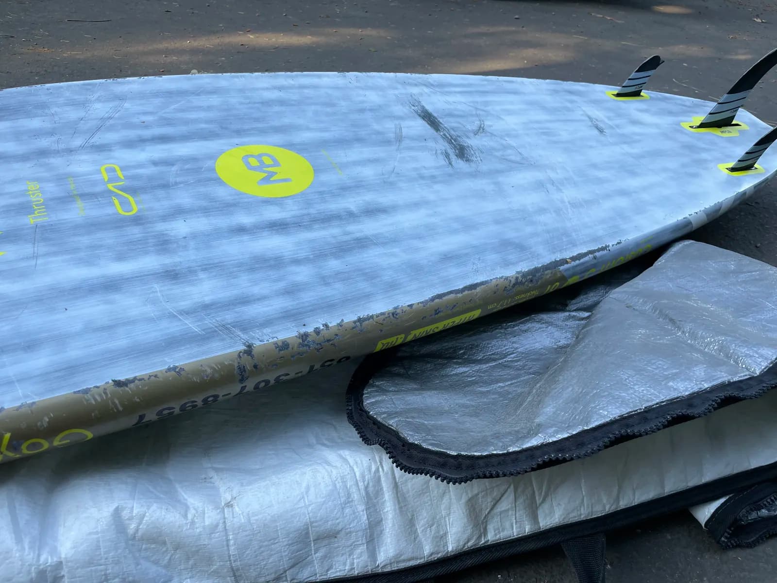 Larger picture of the scratches