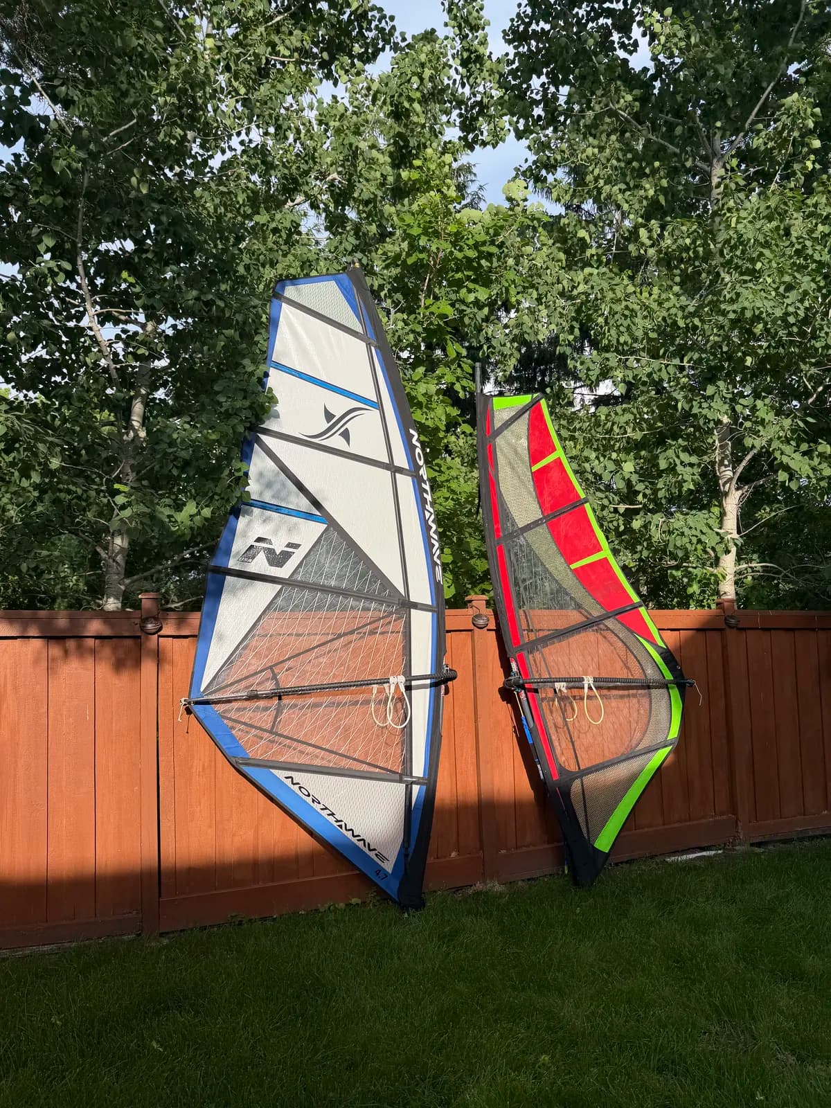 4.7 and 3.2 sails