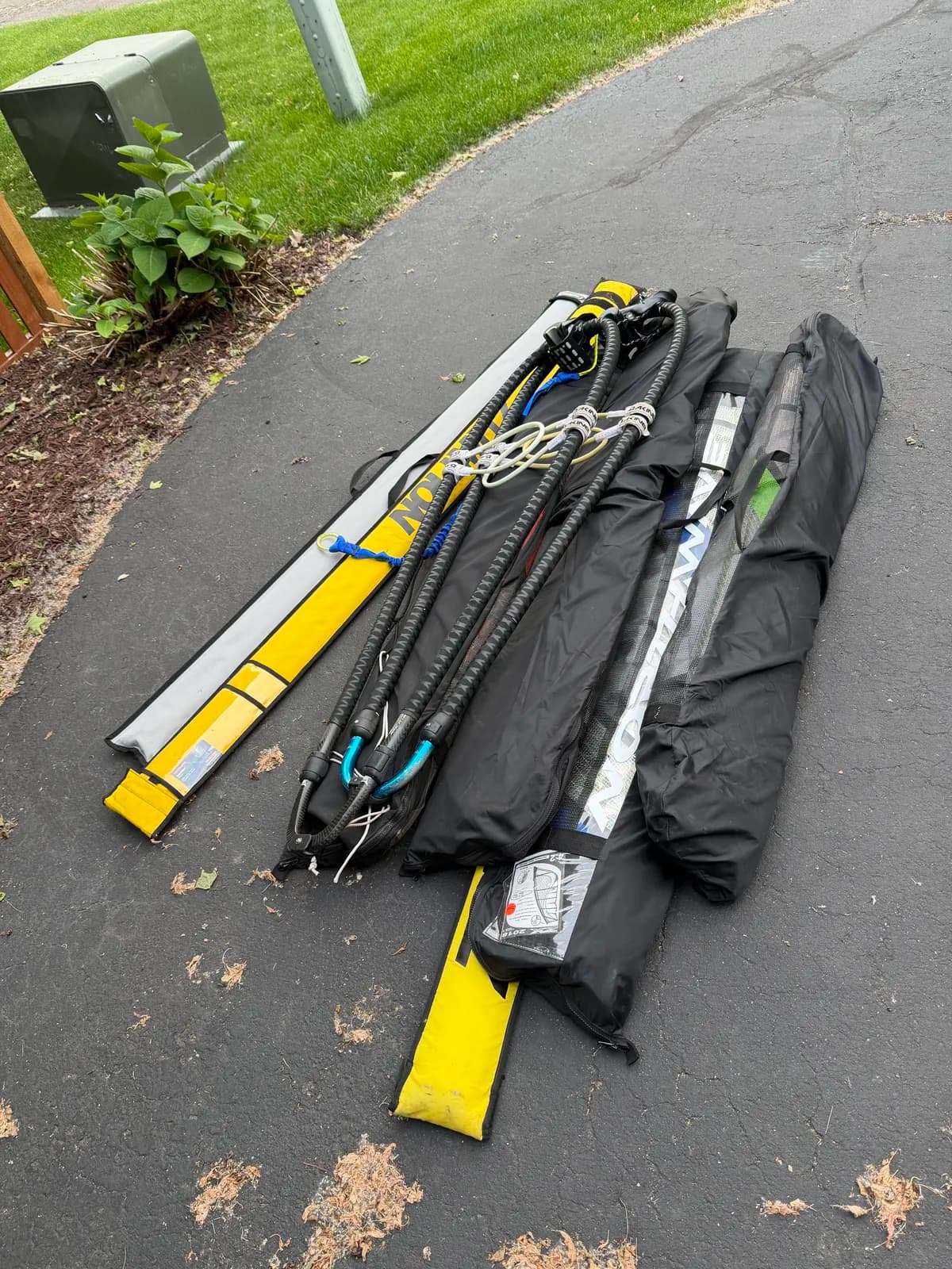 Regripped booms with heat shrink wrap