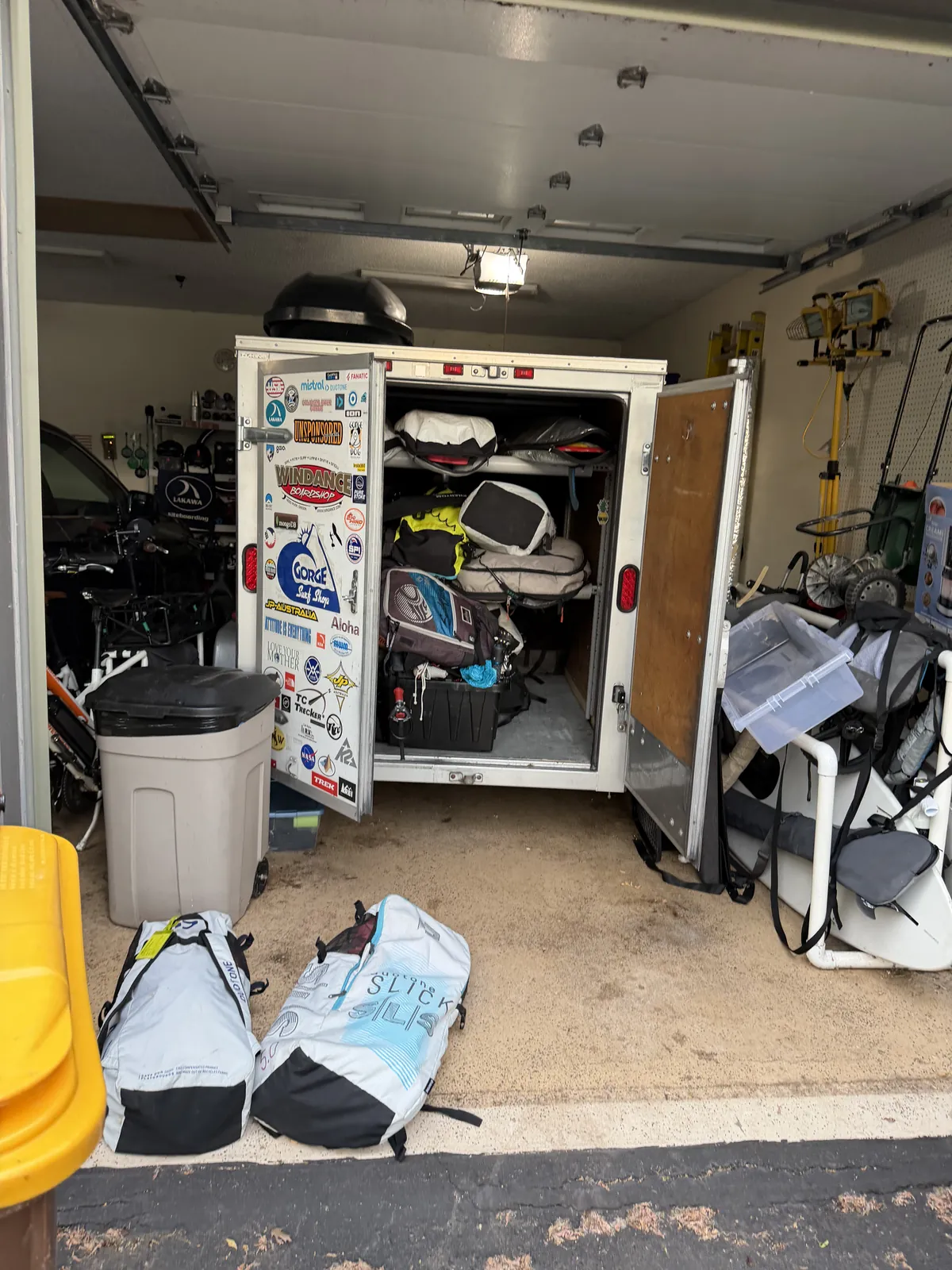 Trailer ready to accept the windsurf gear